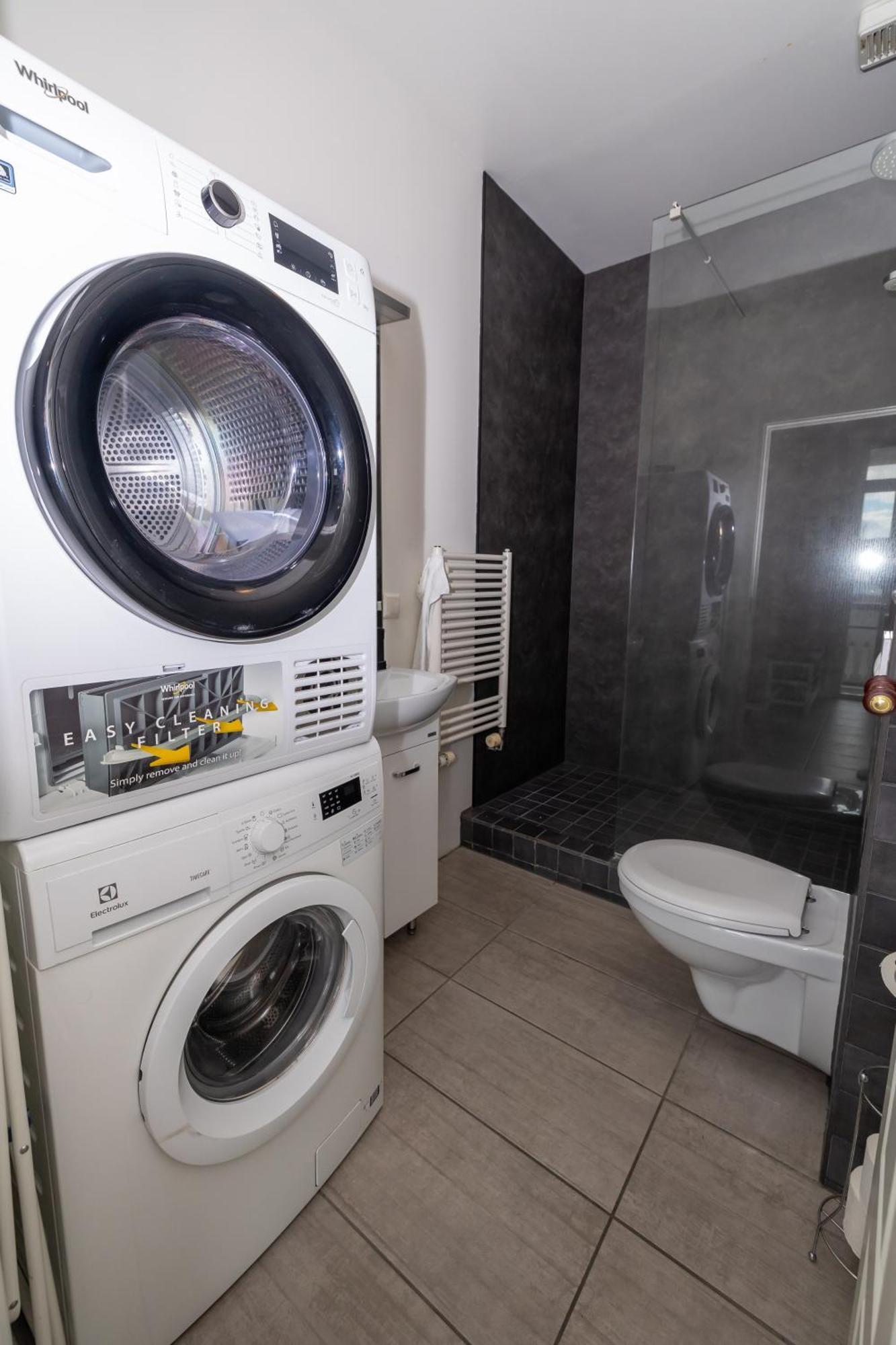 Bjarnabuth Apartment Husavik Ngoại thất bức ảnh