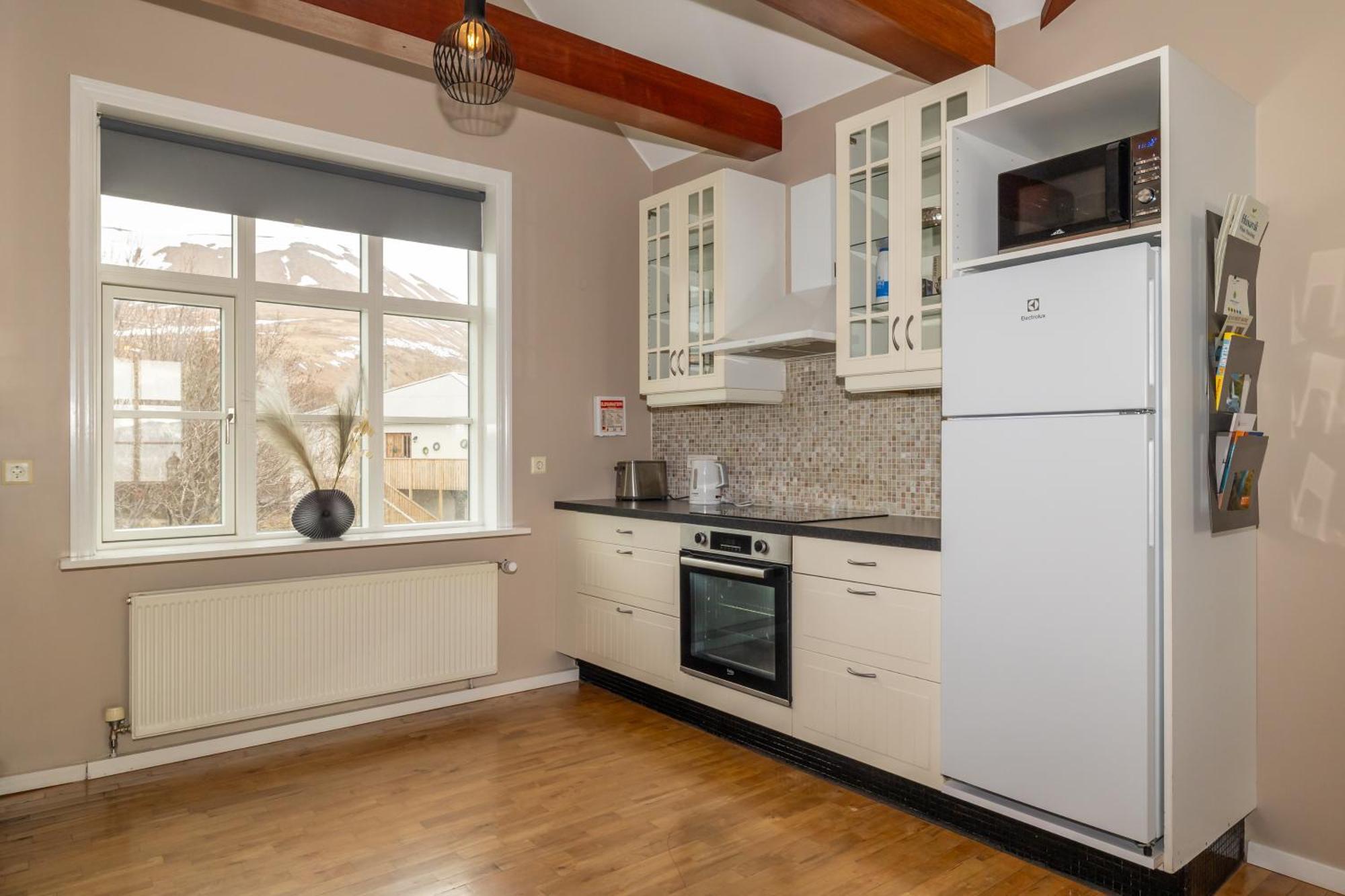 Bjarnabuth Apartment Husavik Ngoại thất bức ảnh
