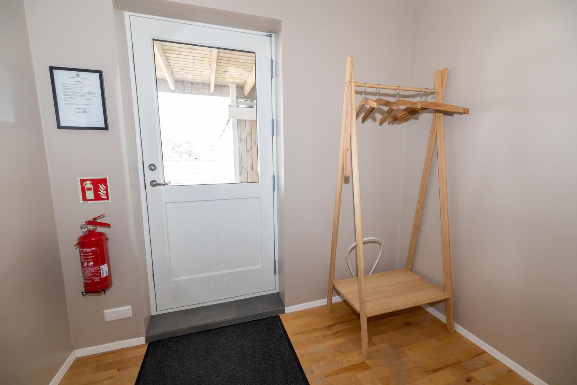 Bjarnabuth Apartment Husavik Ngoại thất bức ảnh