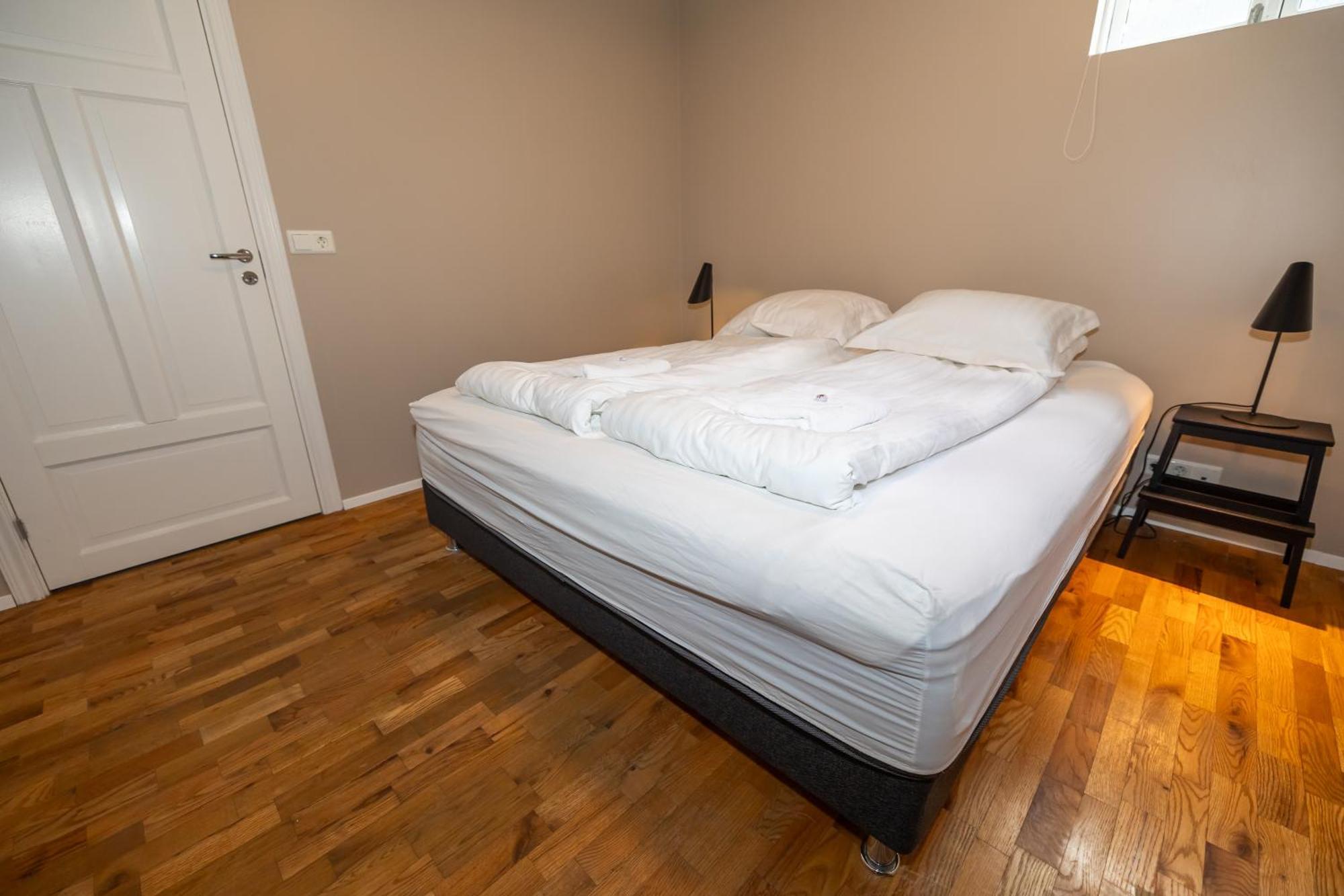 Bjarnabuth Apartment Husavik Ngoại thất bức ảnh