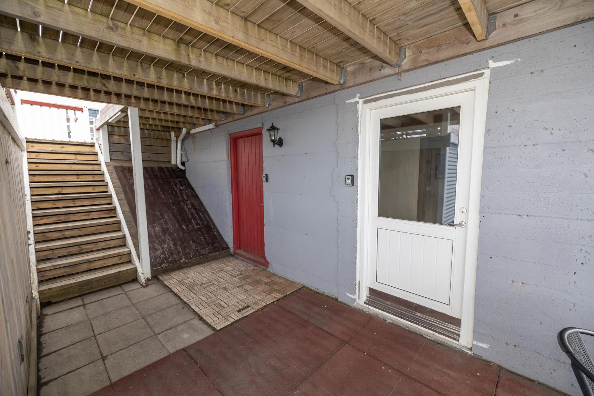 Bjarnabuth Apartment Husavik Ngoại thất bức ảnh