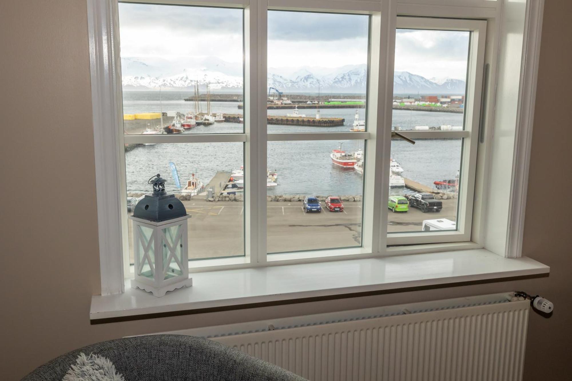 Bjarnabuth Apartment Husavik Ngoại thất bức ảnh