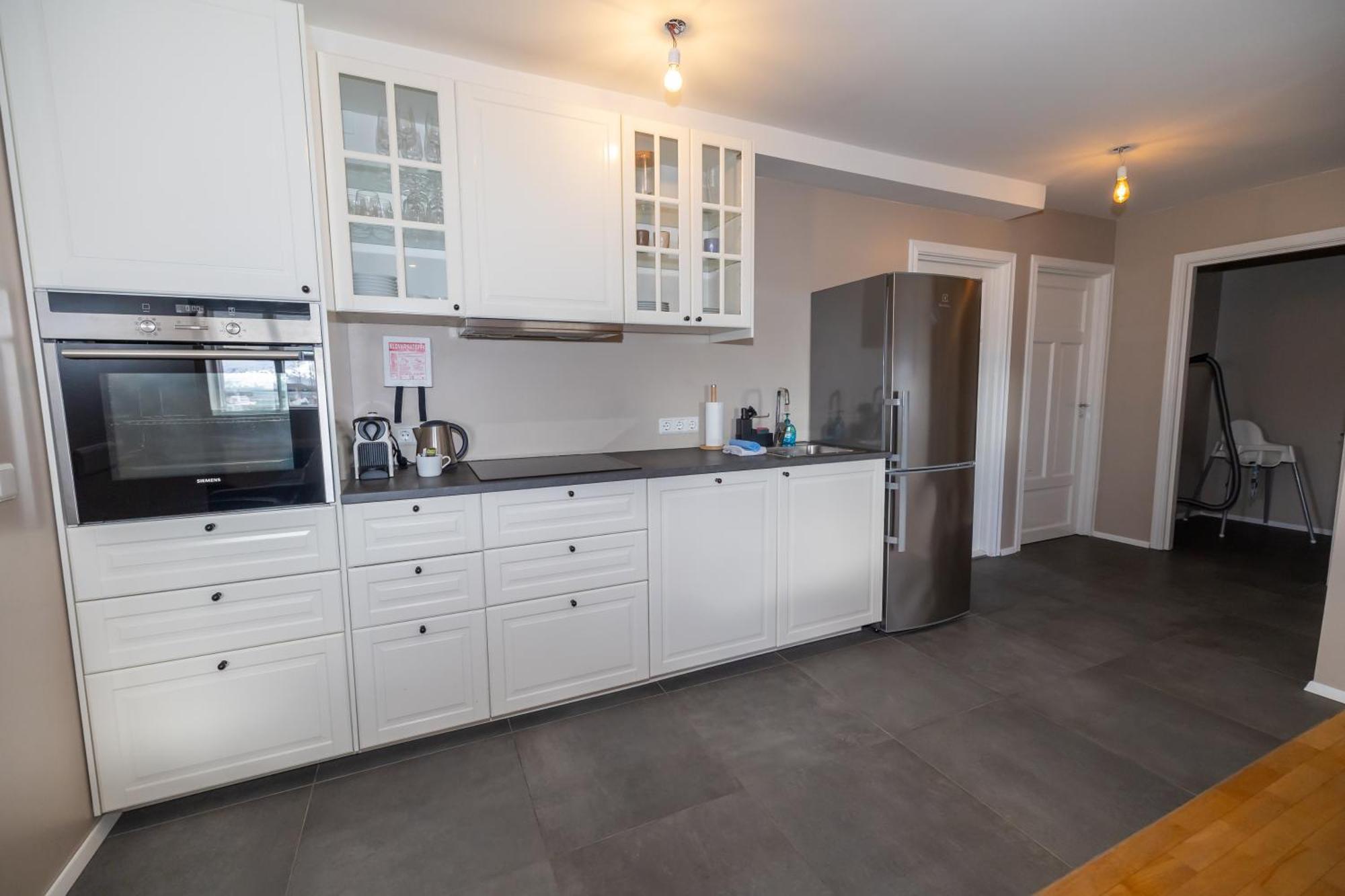 Bjarnabuth Apartment Husavik Ngoại thất bức ảnh