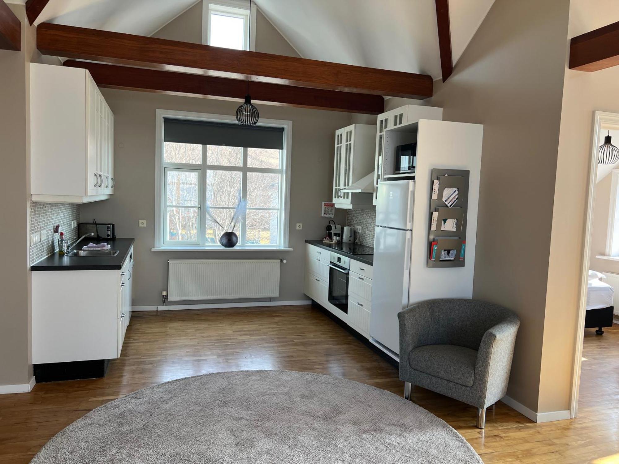 Bjarnabuth Apartment Husavik Ngoại thất bức ảnh